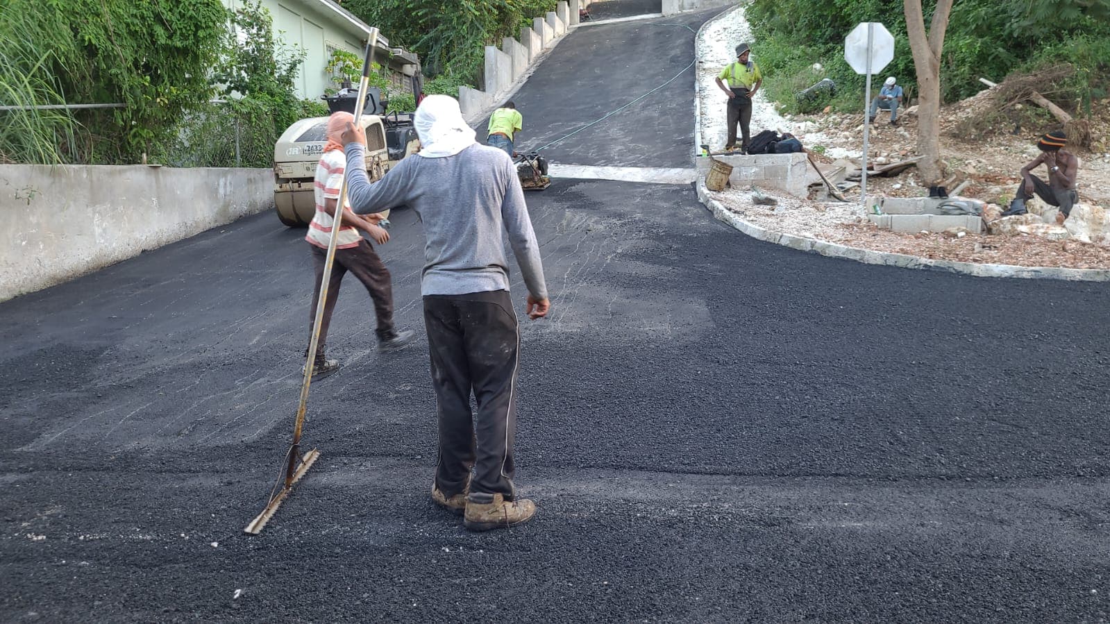 Driveway Asphalting - Image 1